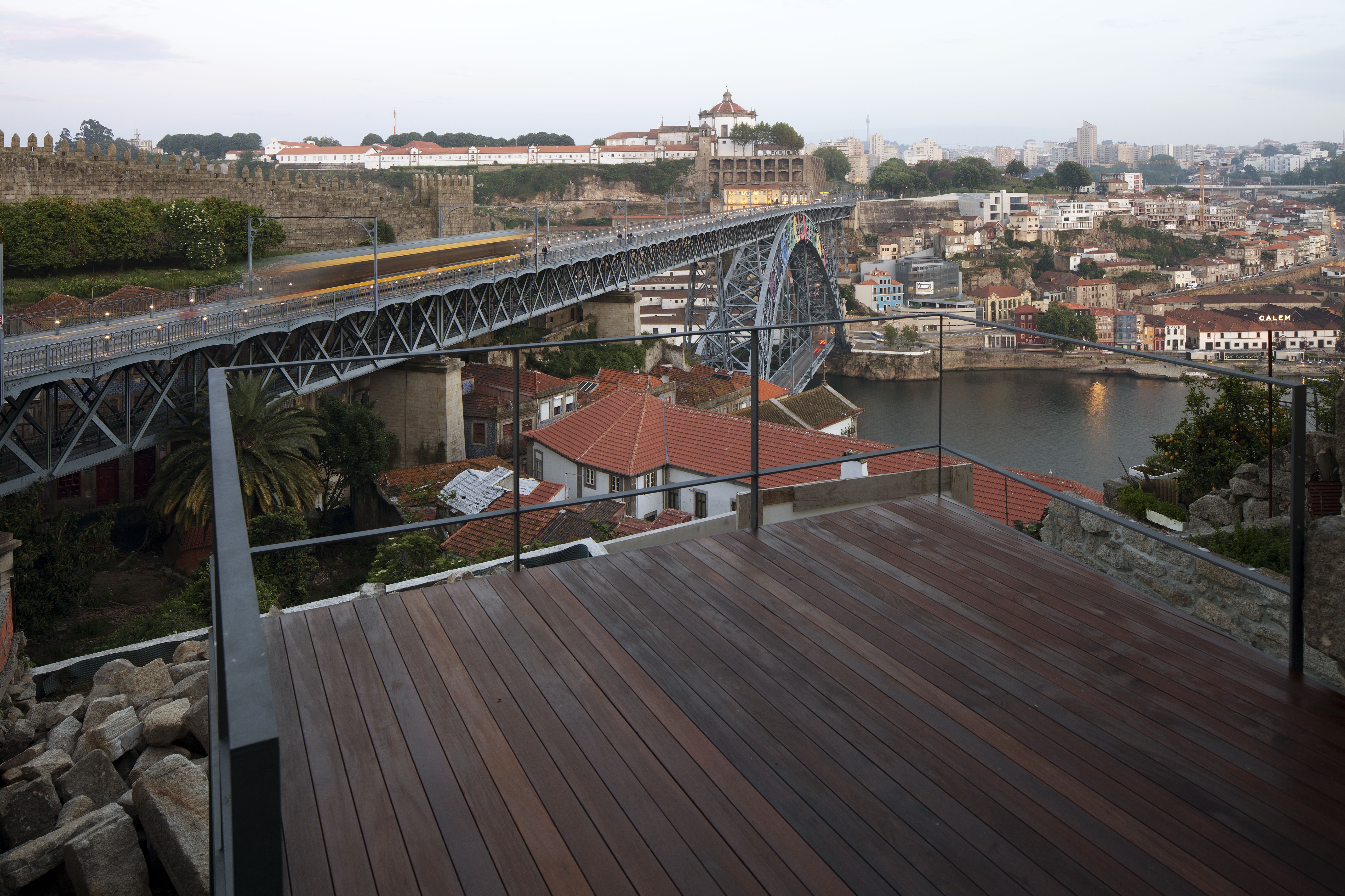 Dom Hugo house