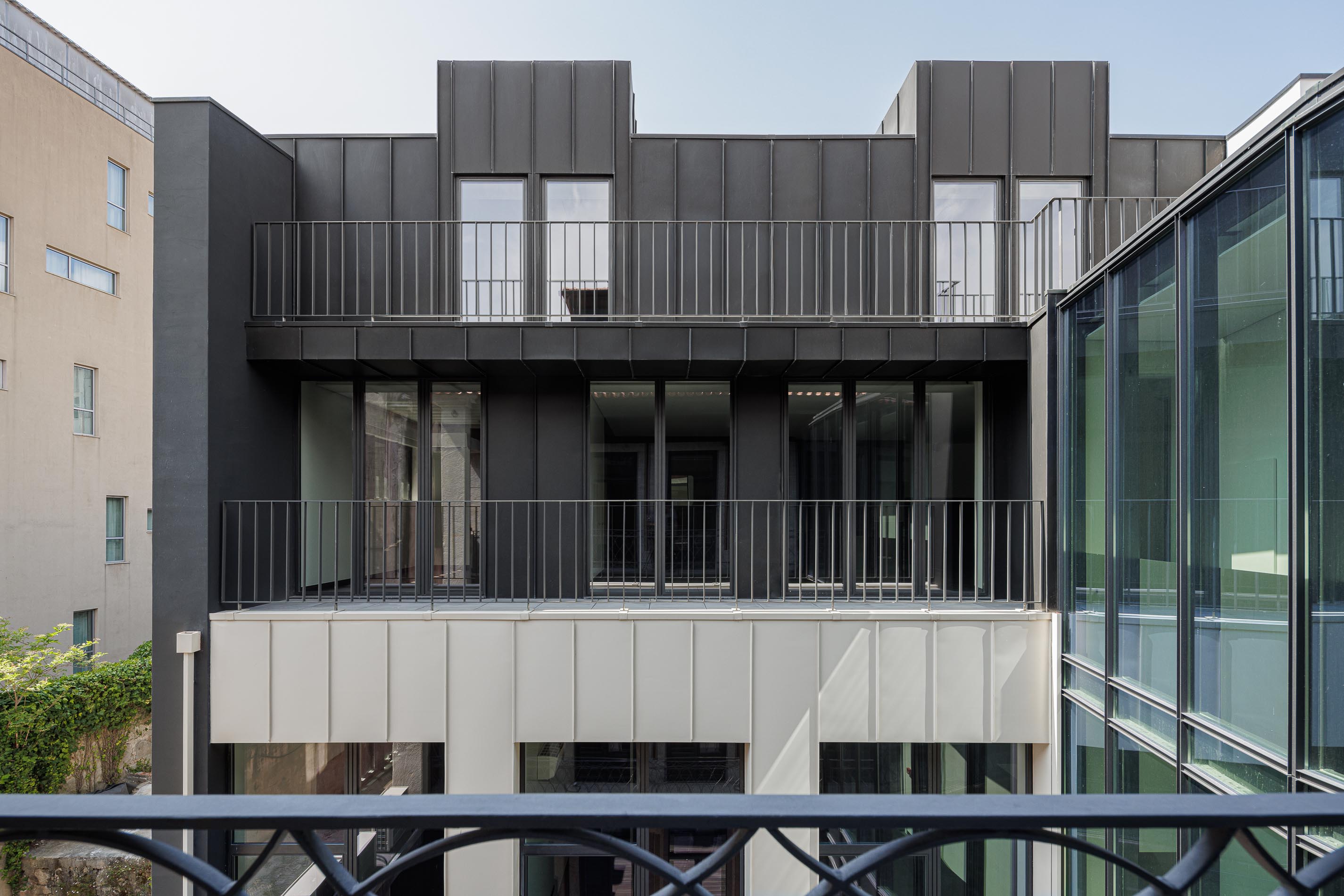 entreparedes apartaments