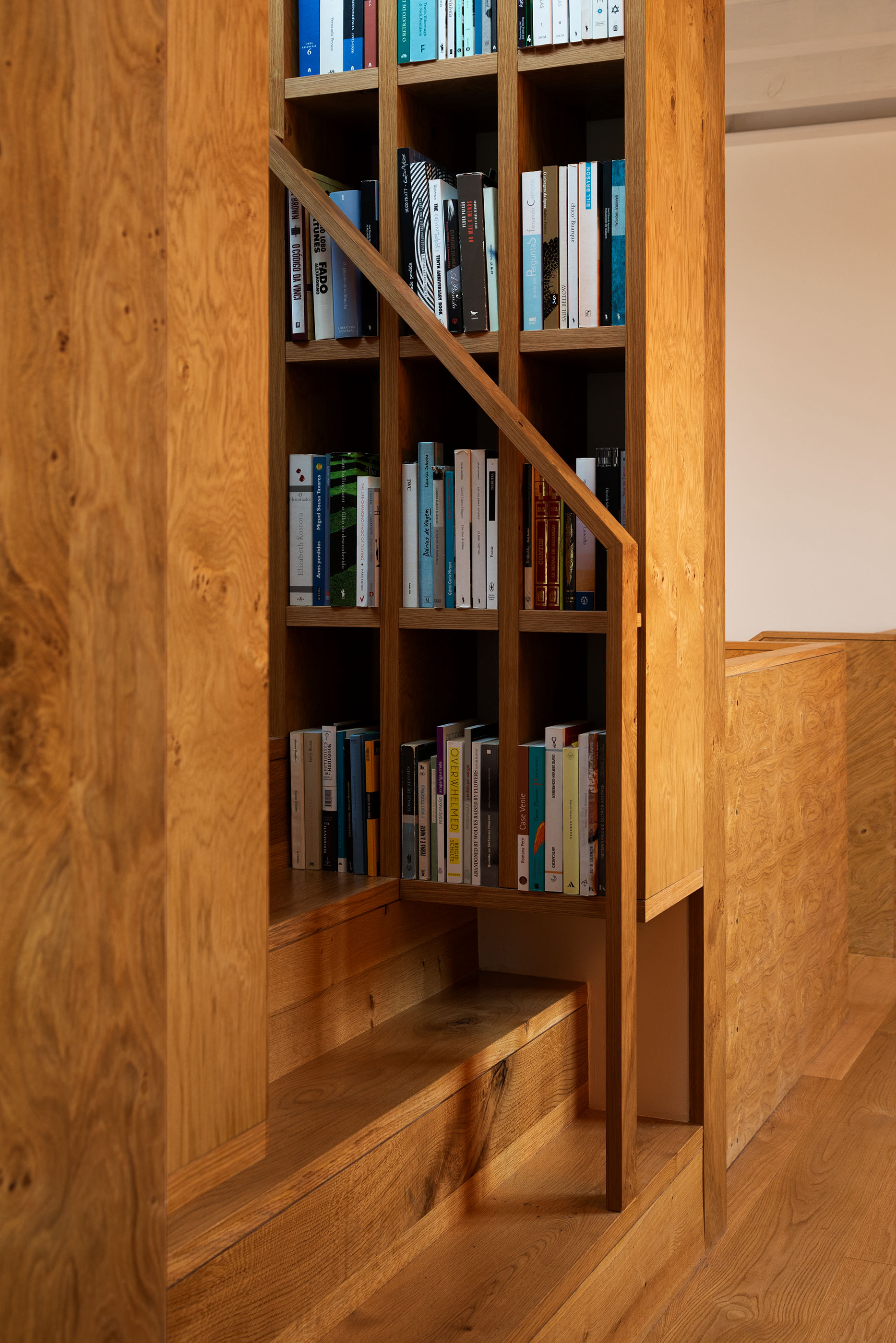 Library / stairwell. Golgota House