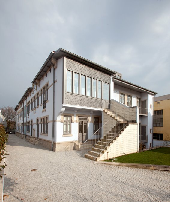 casas antónio carneiro